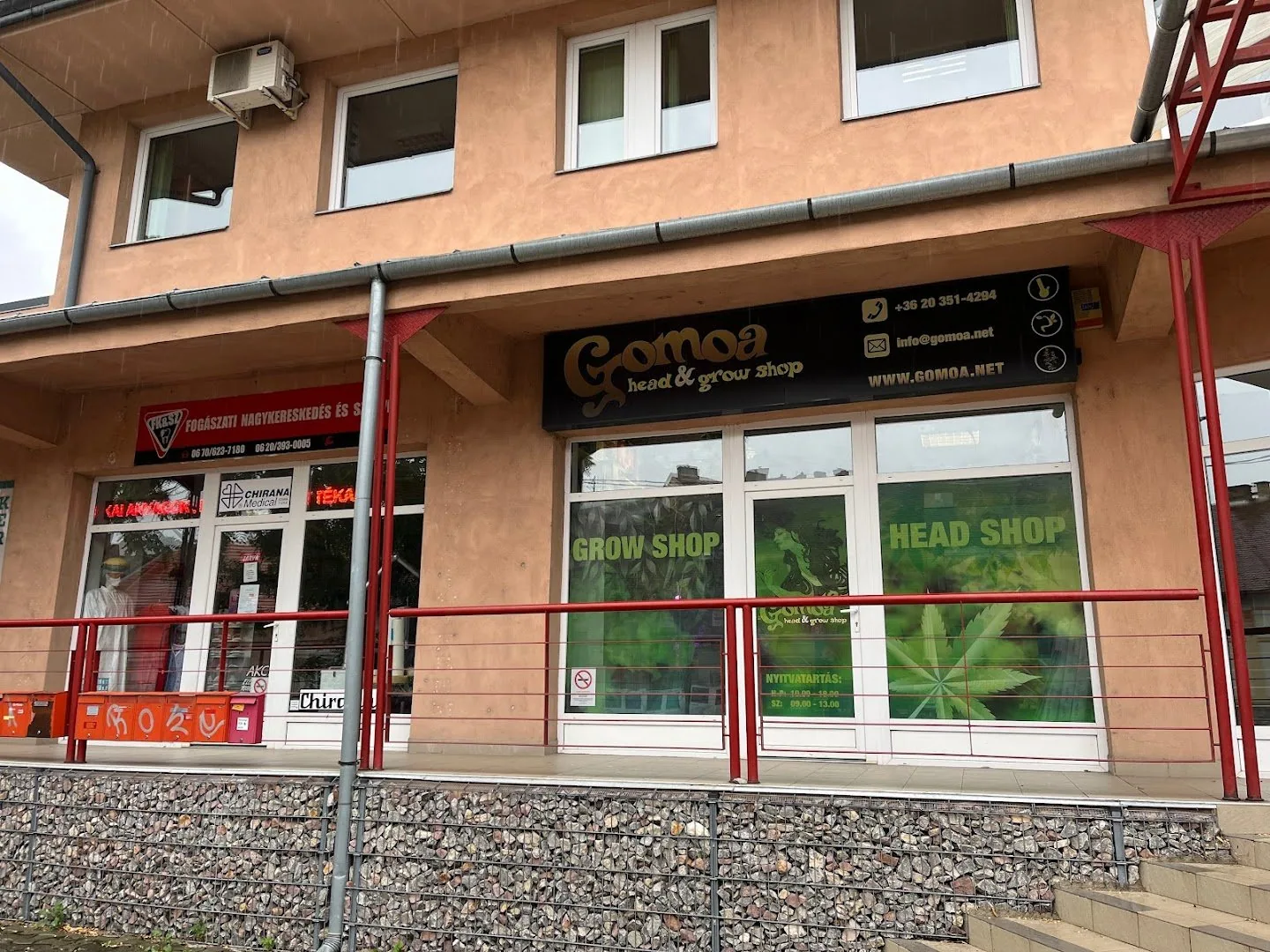 Gomoa Head & Grow Shop Pécs (Grow Shop Pécs) – üzlet kívülről