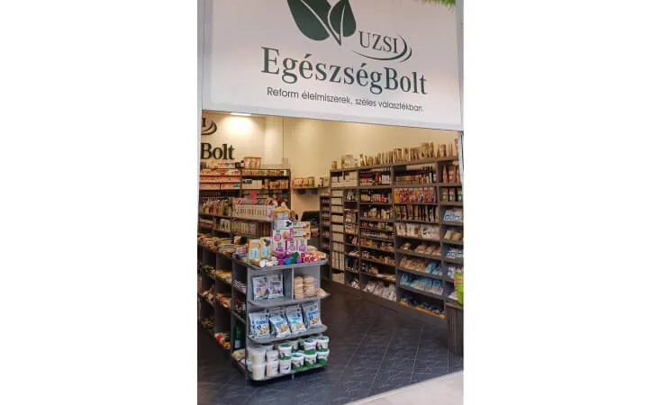 Uzsi Egészségbolt – Pécs Pláza – üzlet belülről