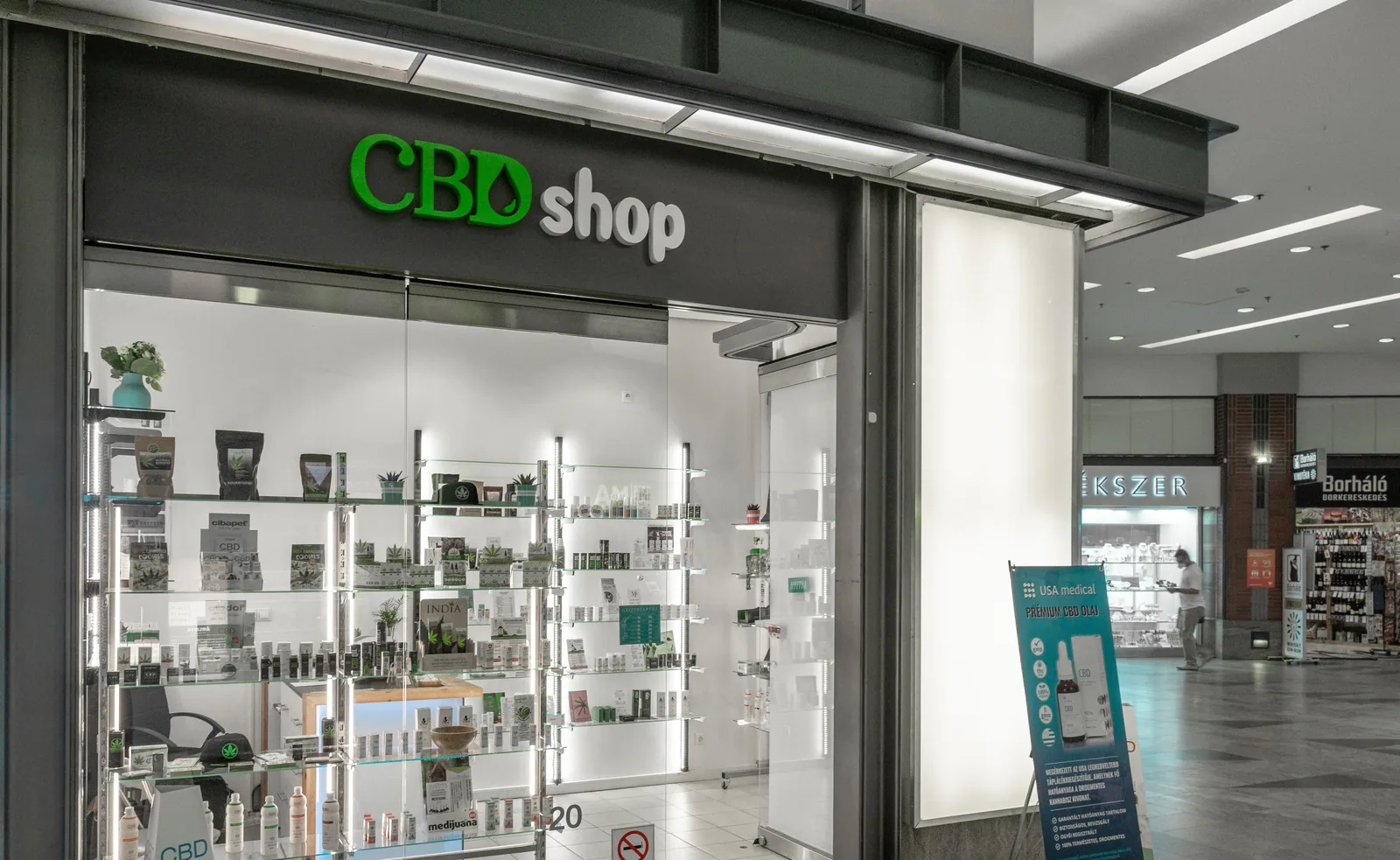 CBD Shop | Westend – üzlet kívülről