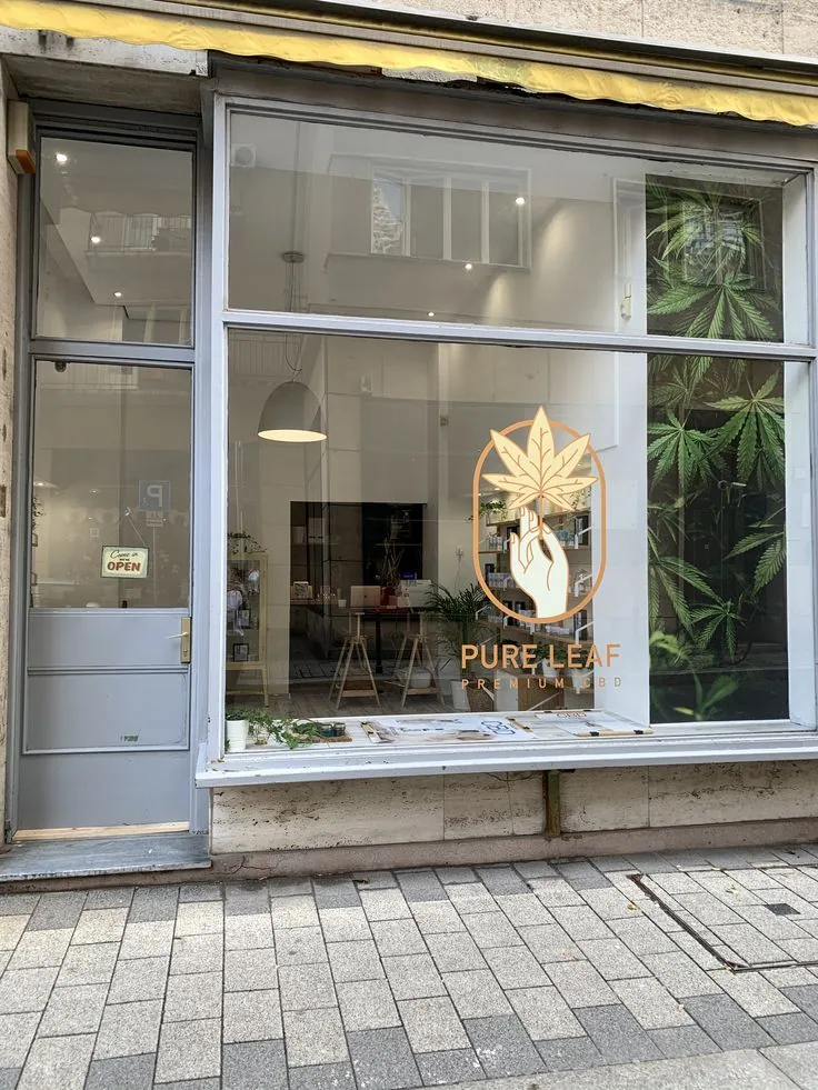 PURE LEAF CBD Budapest – üzlet kívülről