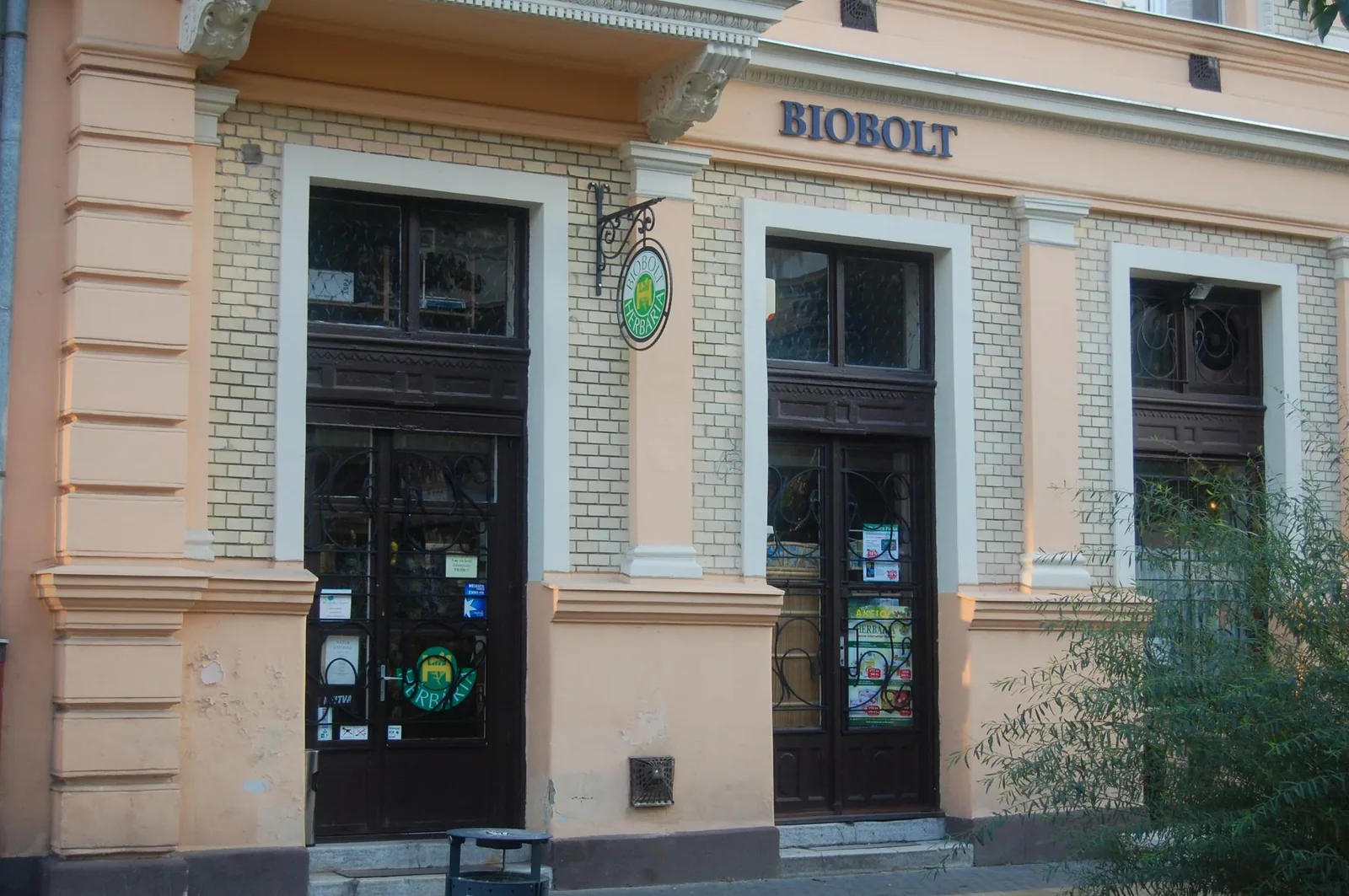 Herbária biobolt | Csapó utca – kép a forrásoldalról