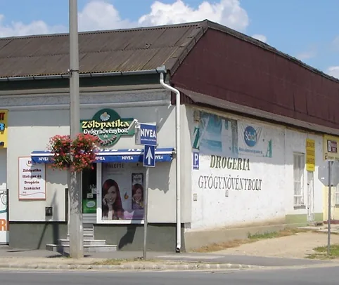 Zöld Patika – üzlet belülről